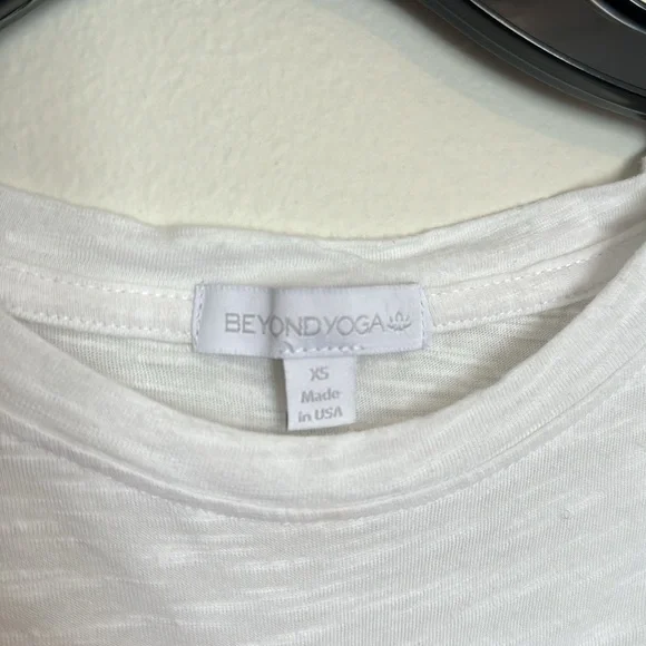 Beyond Yoga Signature Easy On Me Tee XS - Picture 3 of 5